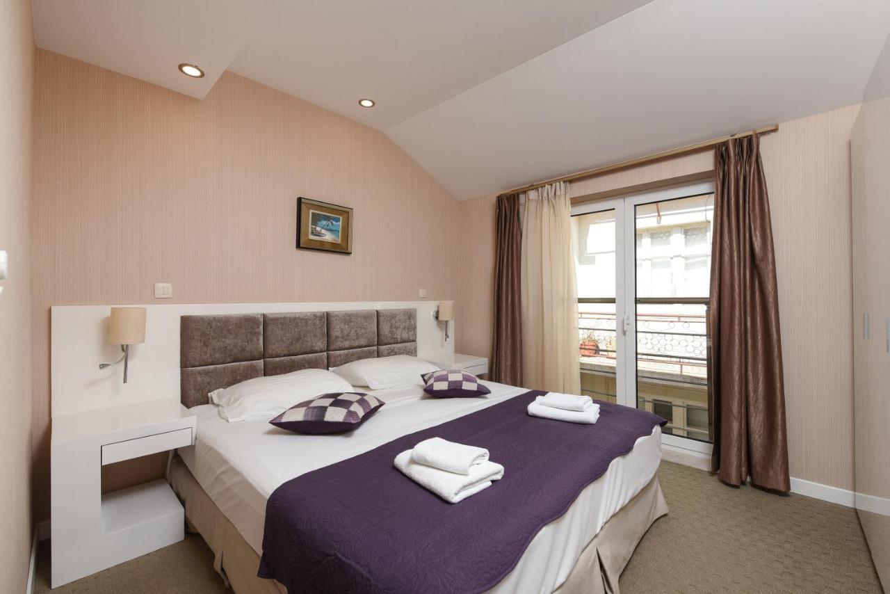 Family Hotel Zane Pag Town Eksteriør bilde