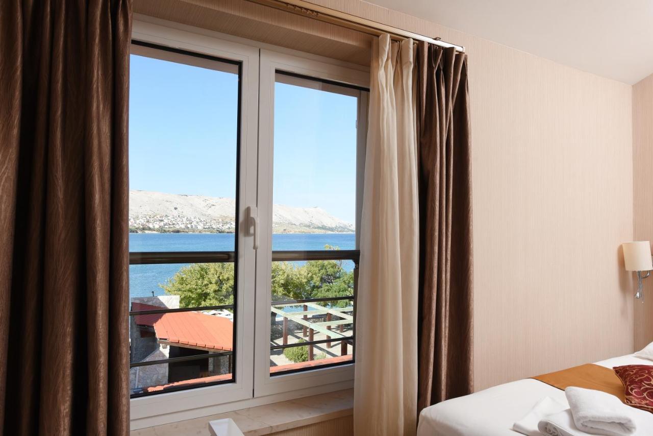 Family Hotel Zane Pag Town Eksteriør bilde